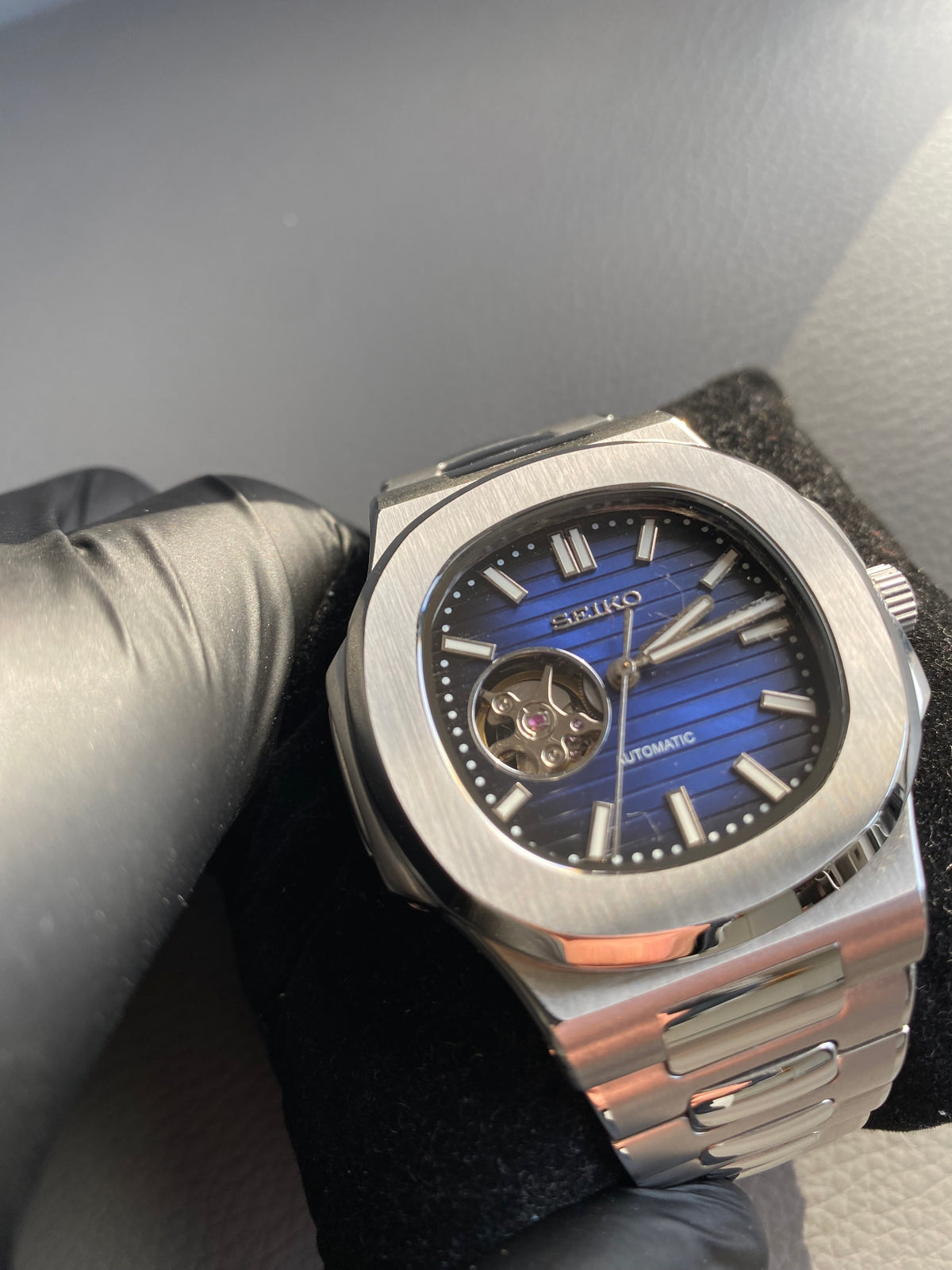 Blue ‘skeleton’ square dial mod 40mm