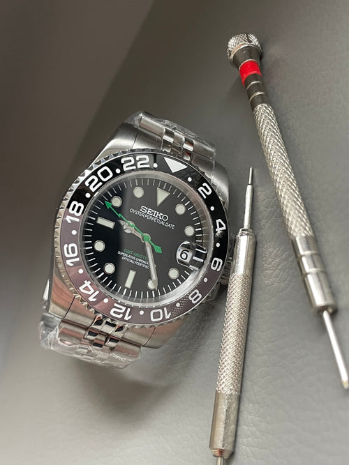 GMT two tone `Bruce Wayne` 40mm - NH35